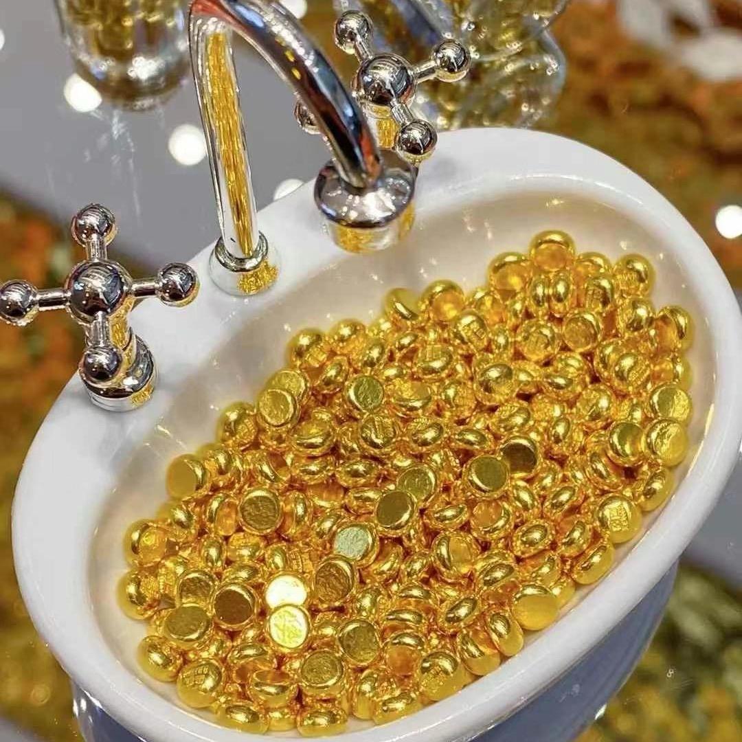 宇宙飞船里的宇航员