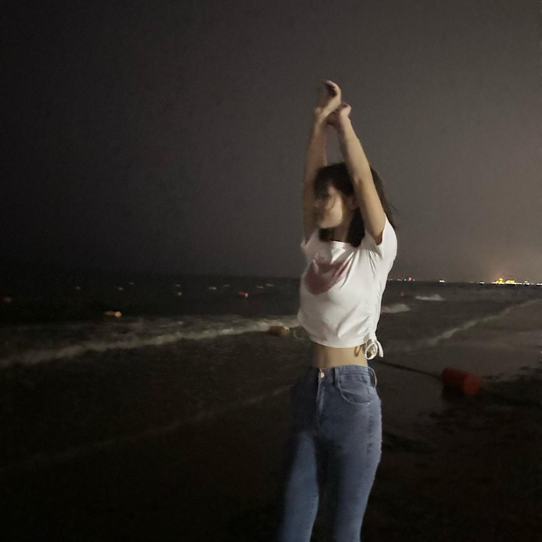 小桃子🍑🍑🍑