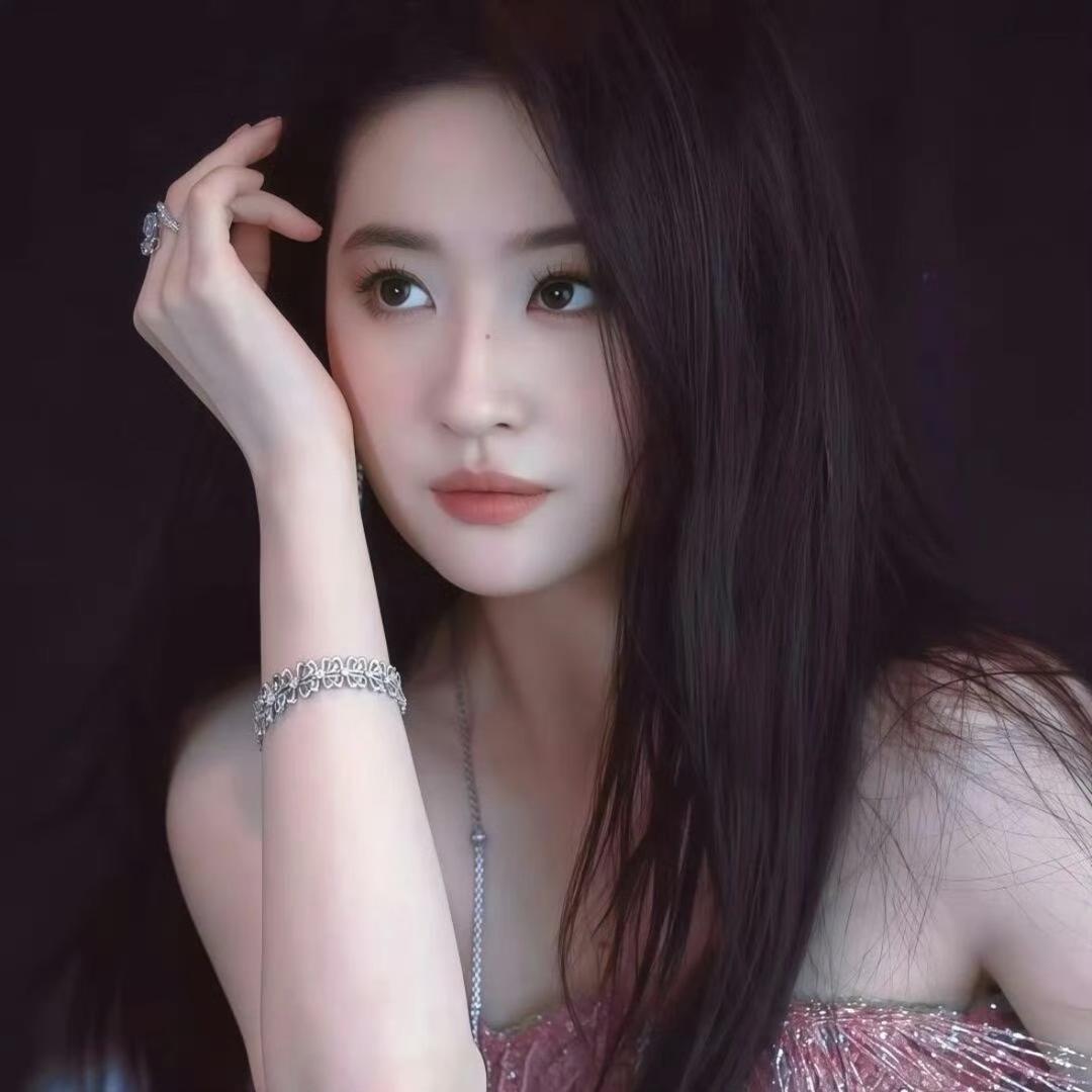 王冉冉冉