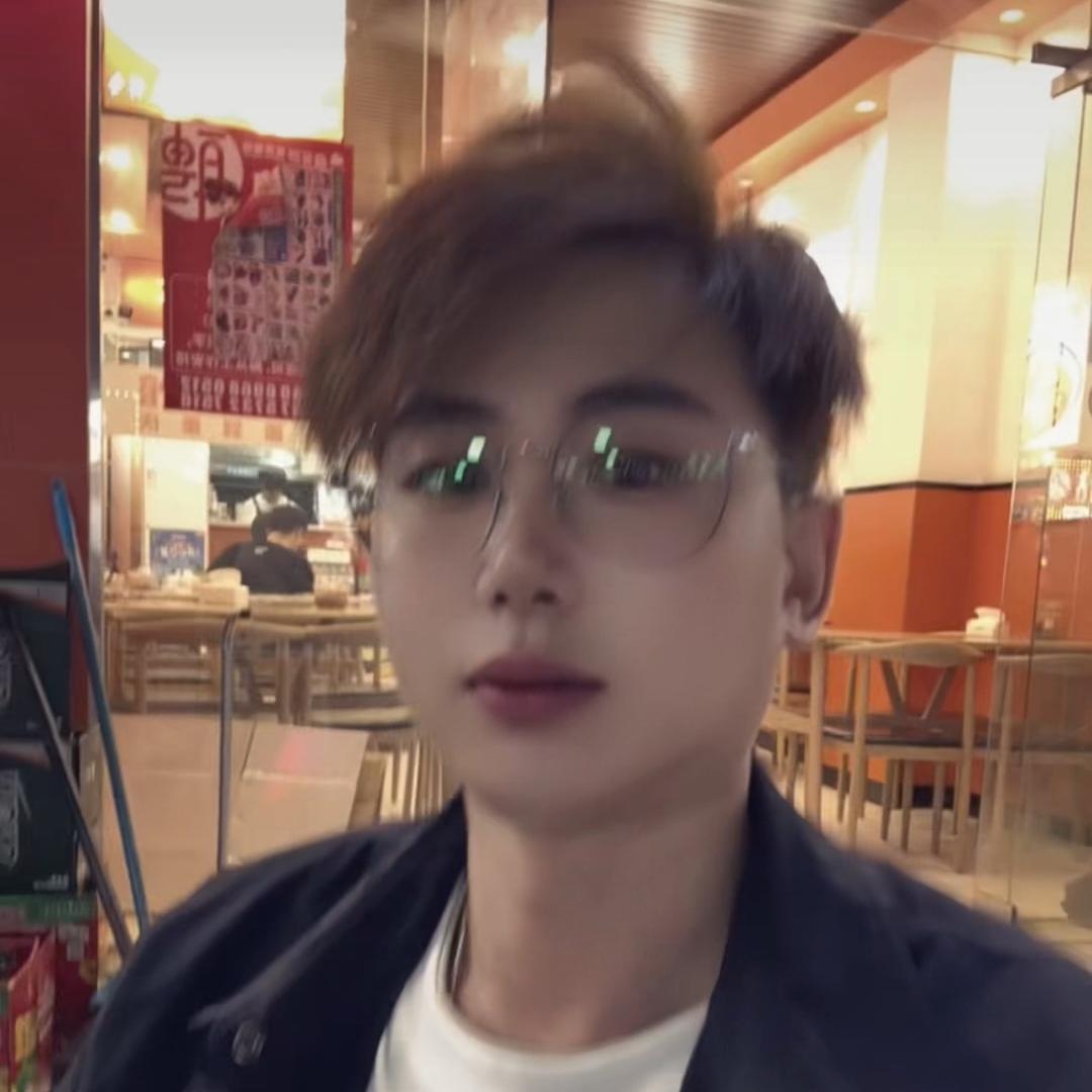 ꧁思钱꫞想厚꧂