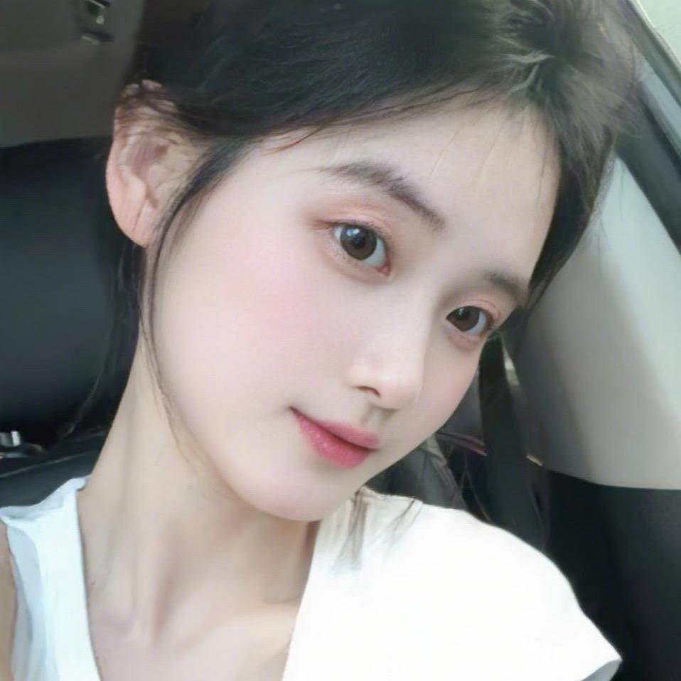 bling bling的冯文静.