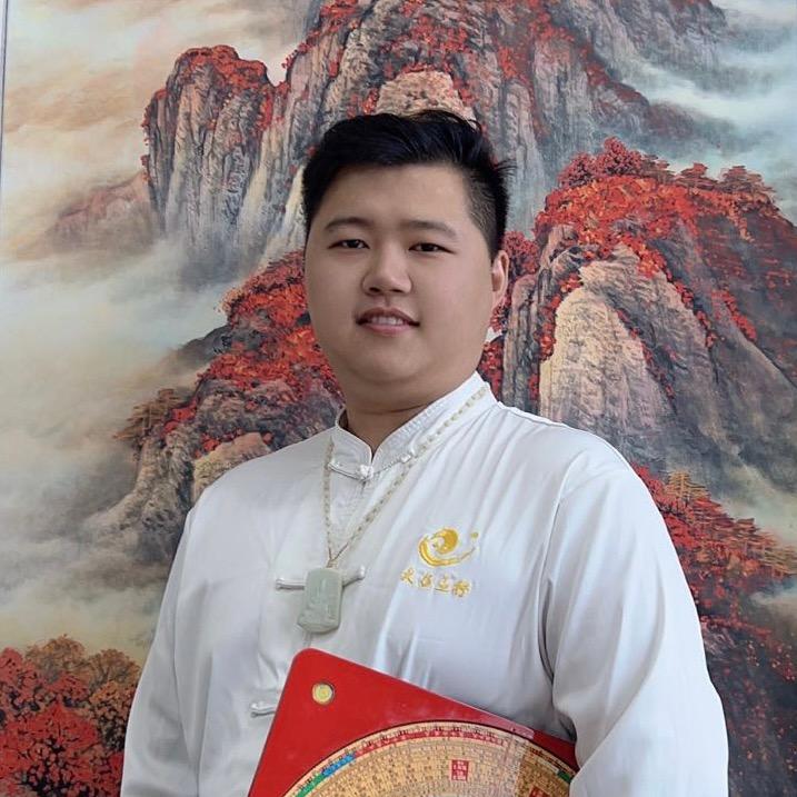 极明先生