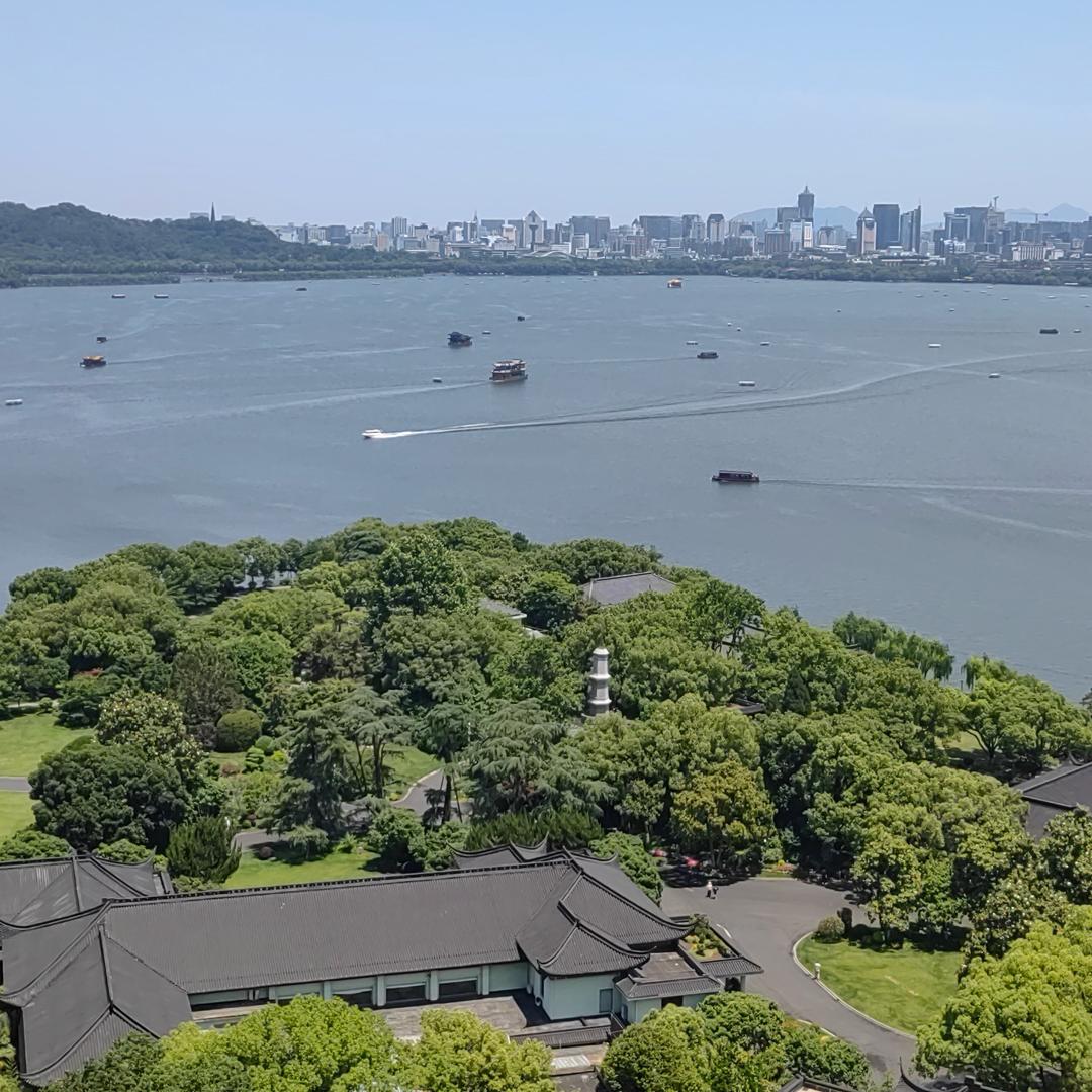 春风拂晓
