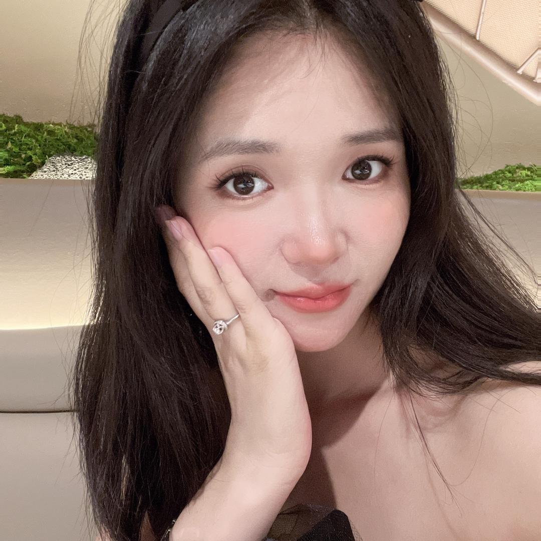 曼尼情感
