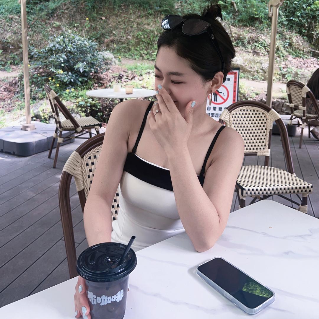 黛维依  池州华邦阳光城店