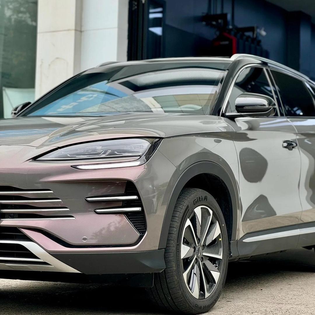 开比亚迪的劲夫