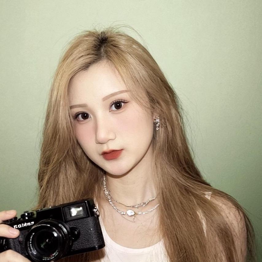 发什么呆 • ֊ •