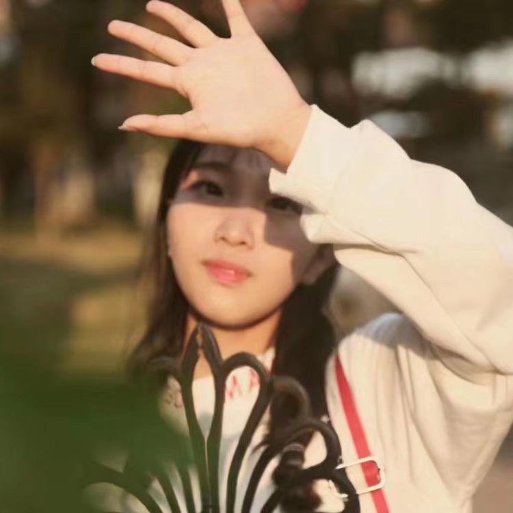 小泡芙吃喝玩乐