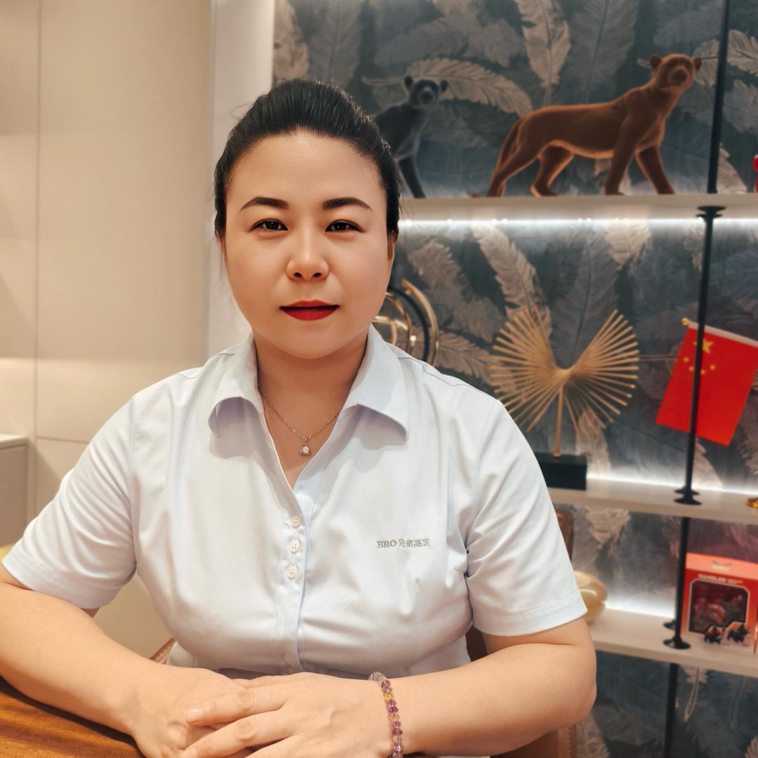 颖姐·大连兄弟高定