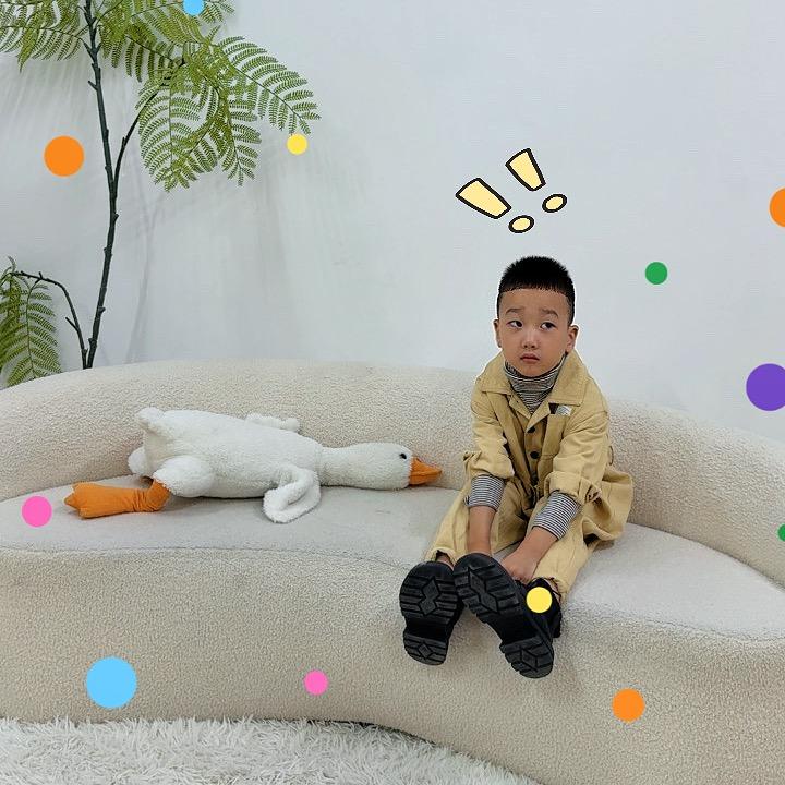 谦谦公子的麻麻 （小石榴）