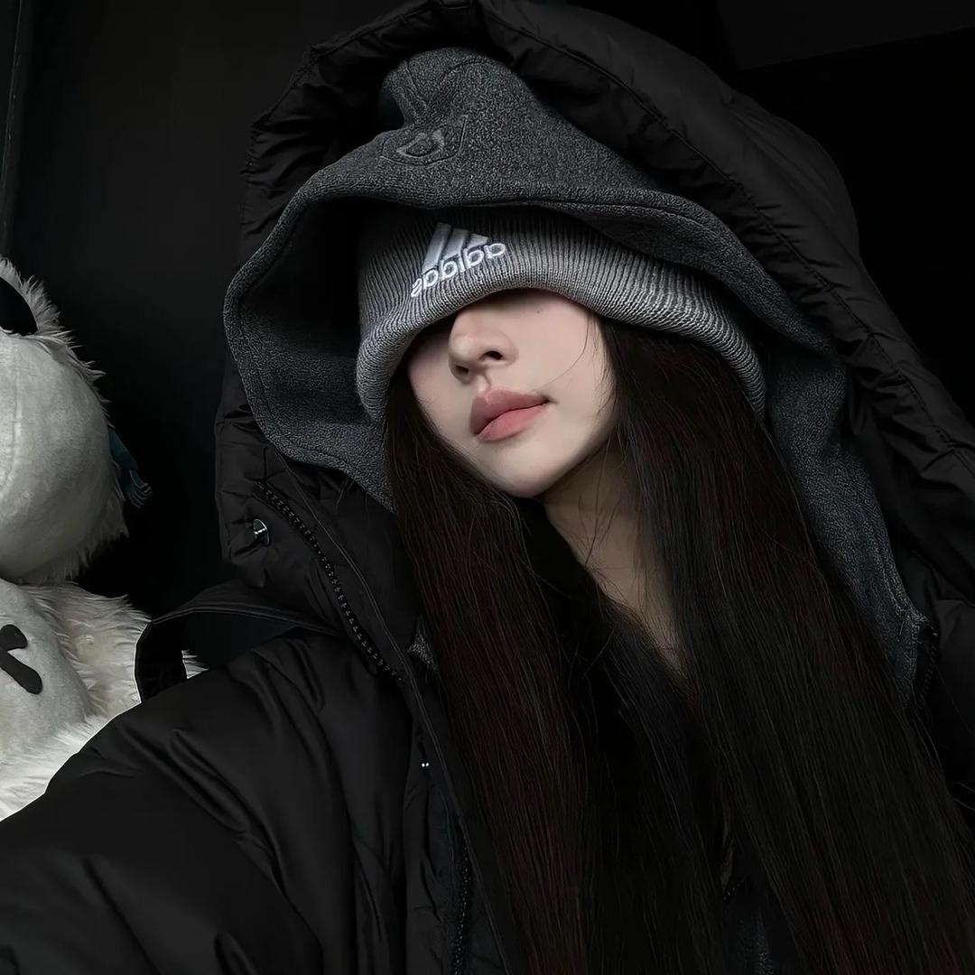 YY.