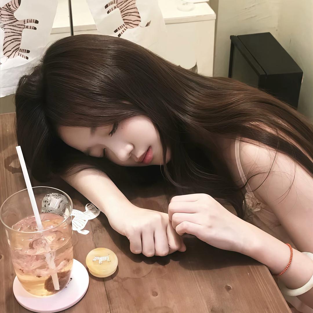 呆头猫^.