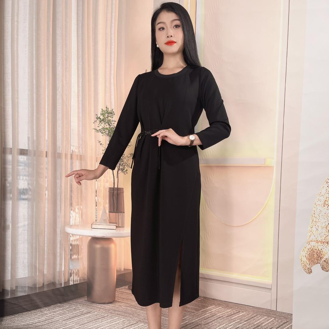 万宸轻奢女装