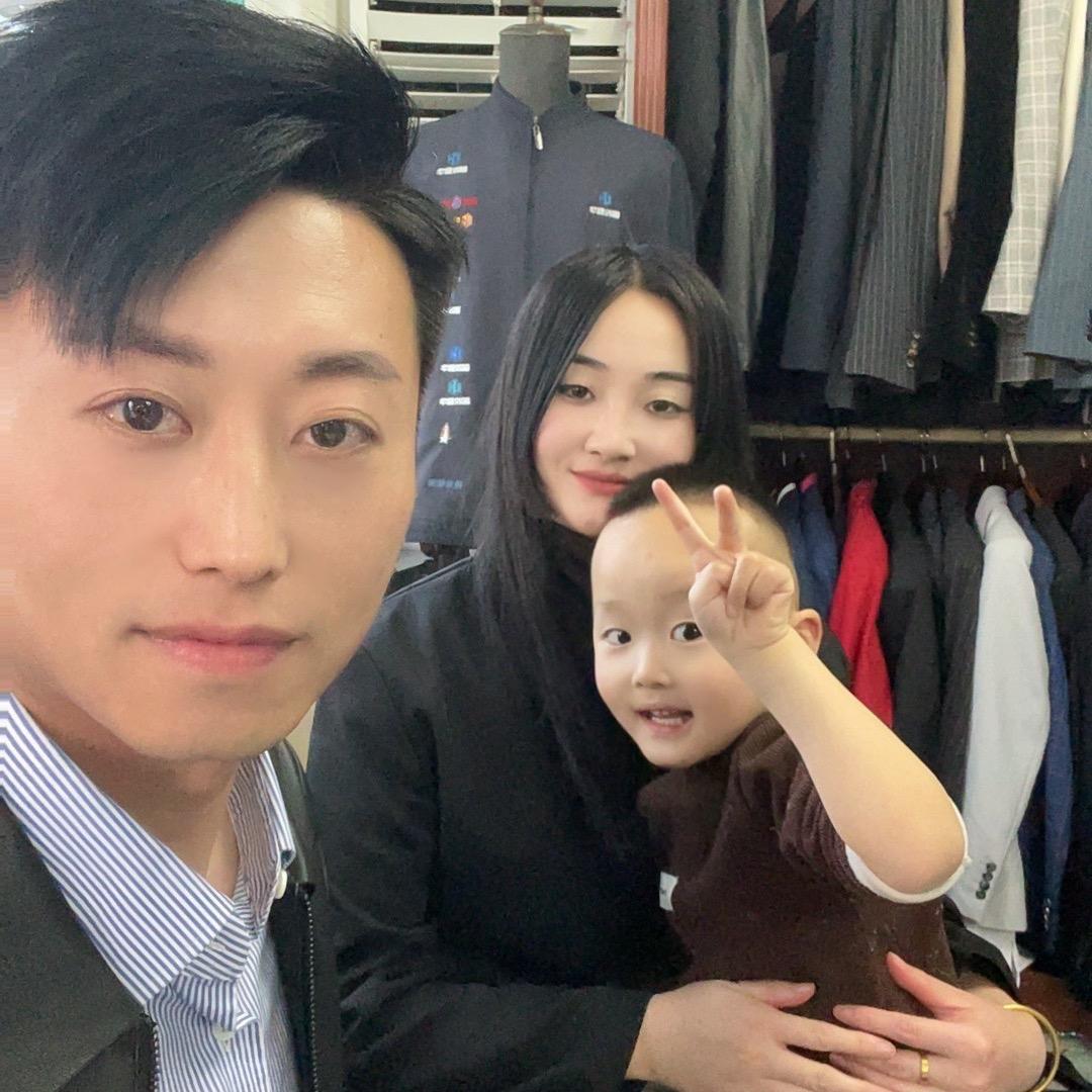 King国王西装沂源何涛