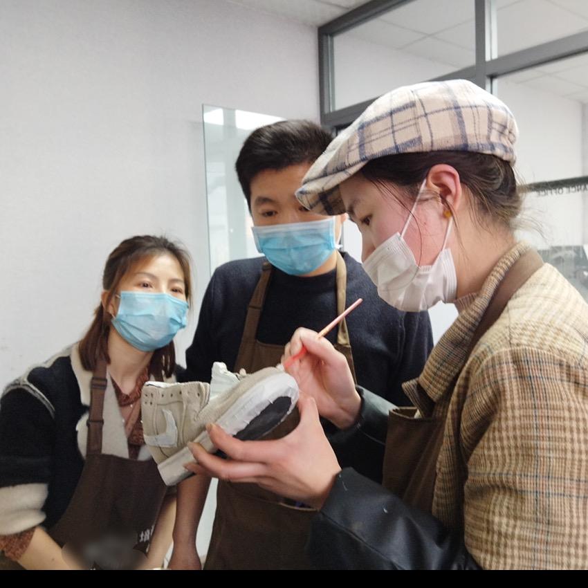 洗鞋培训十修鞋培训技术部