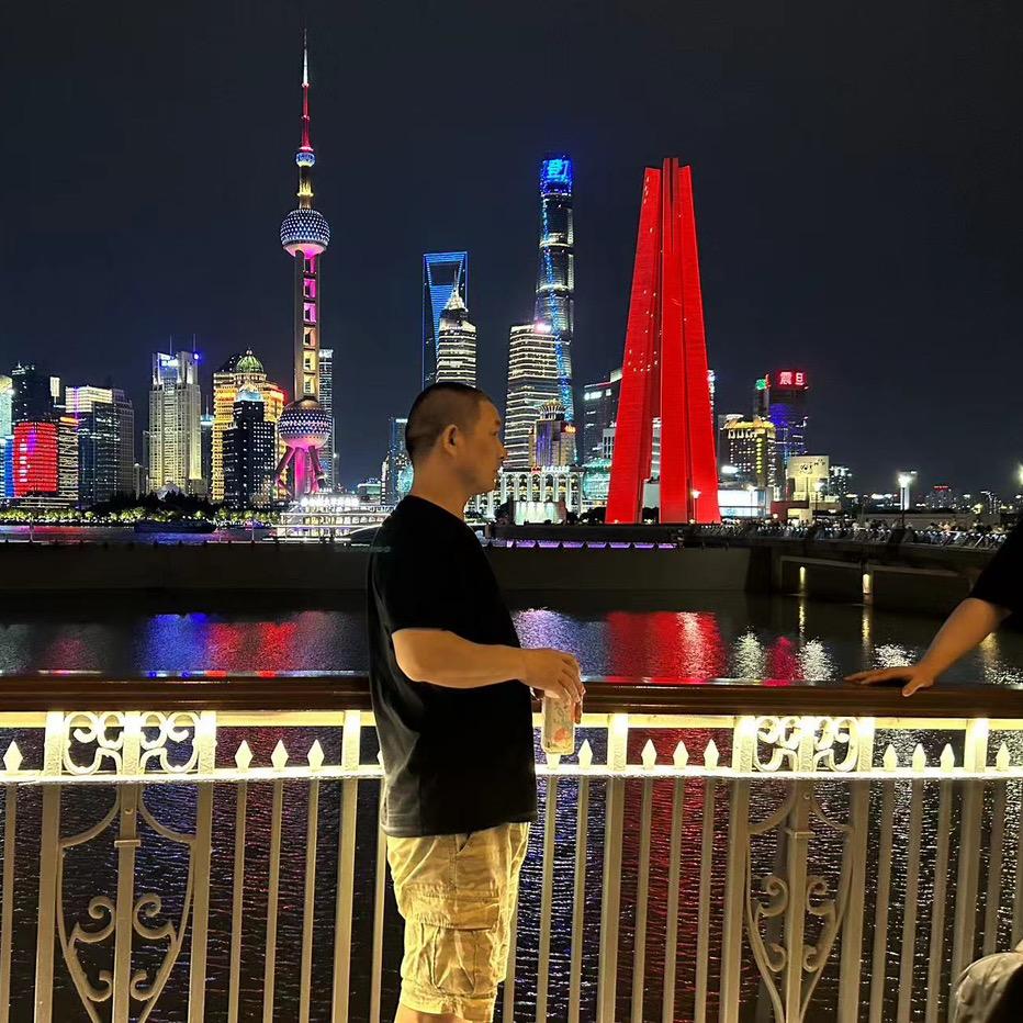 石亮
