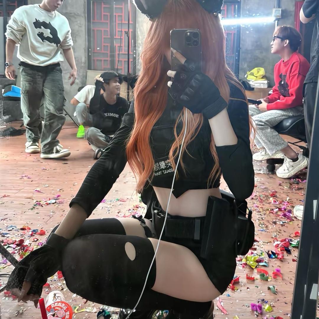 77u