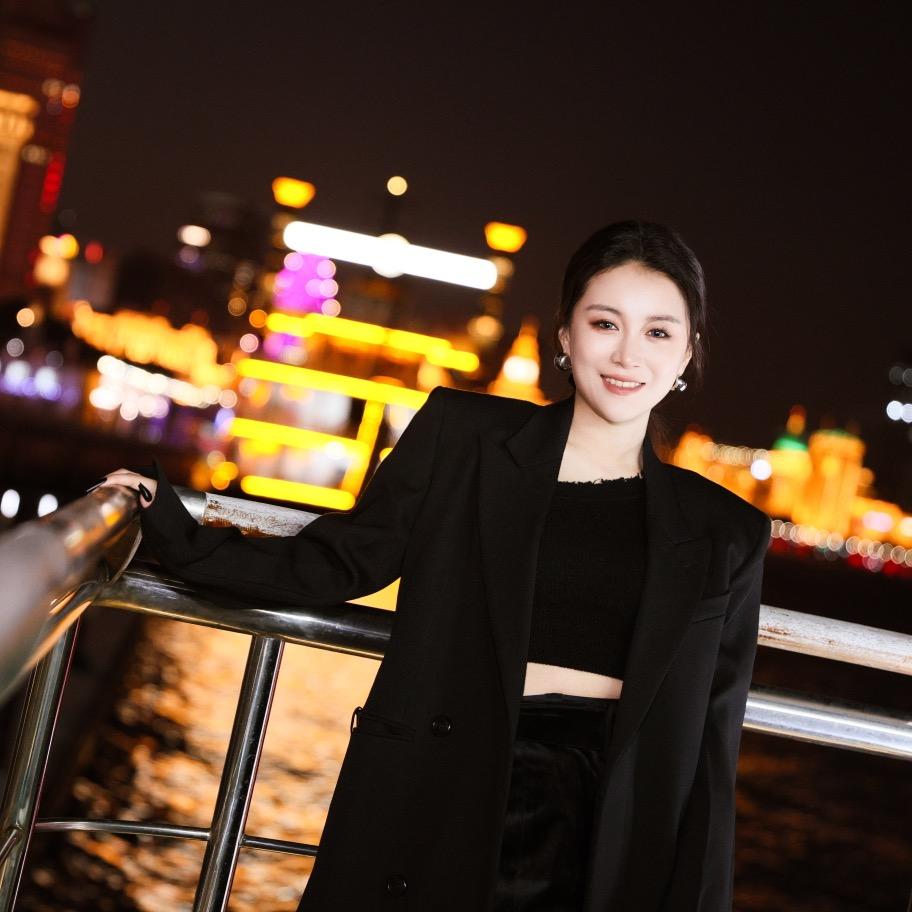 李嘉格_