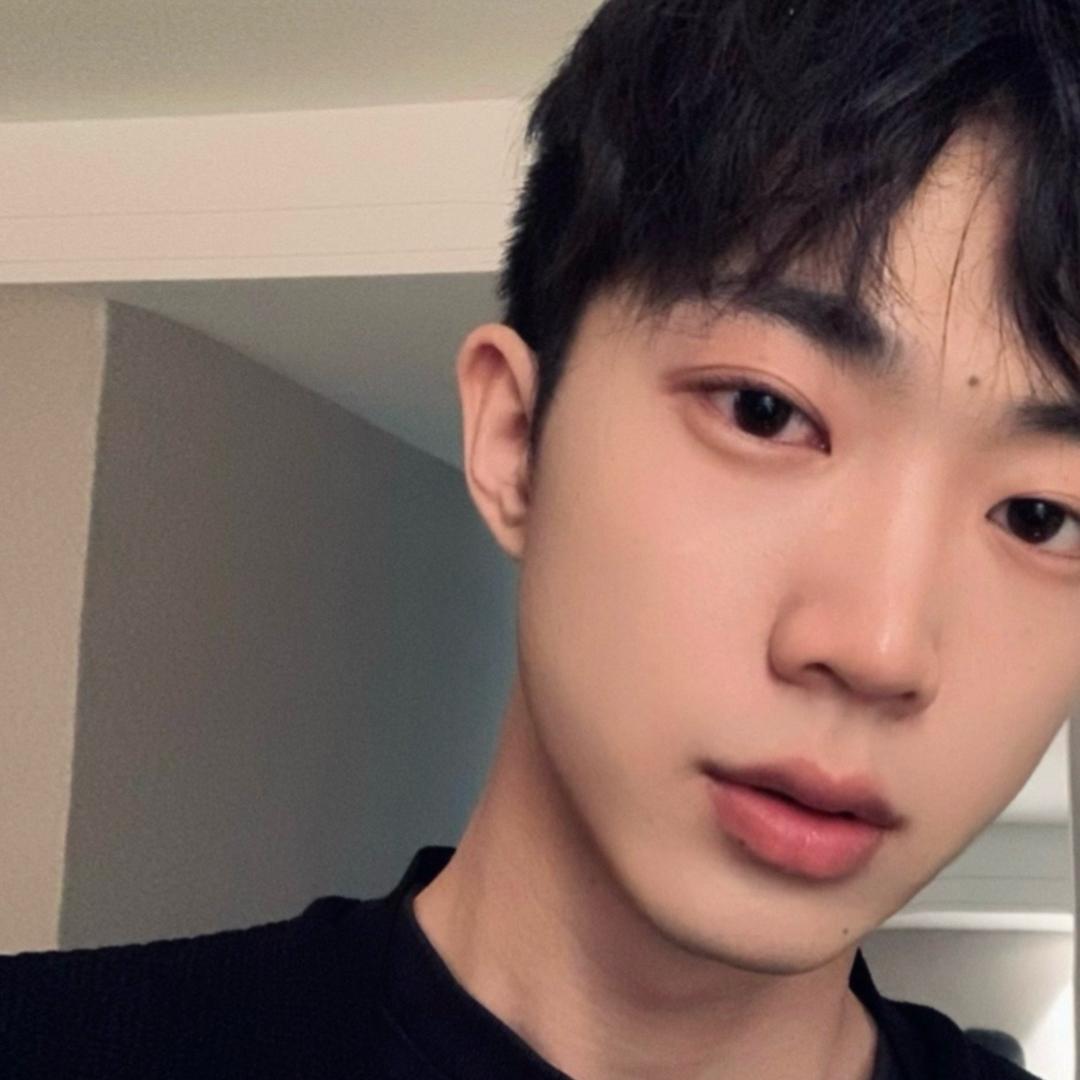 杨桄.