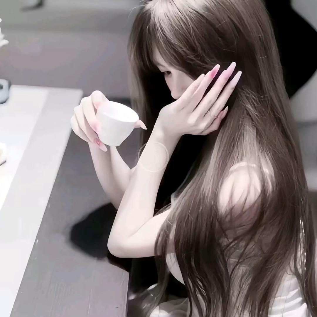 美女小嘻头像