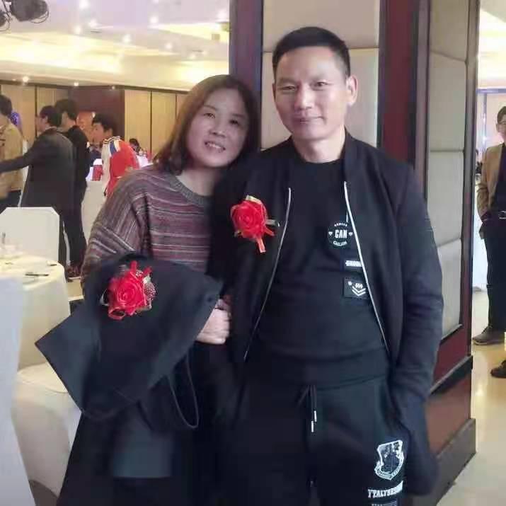 李老板轻奢女装