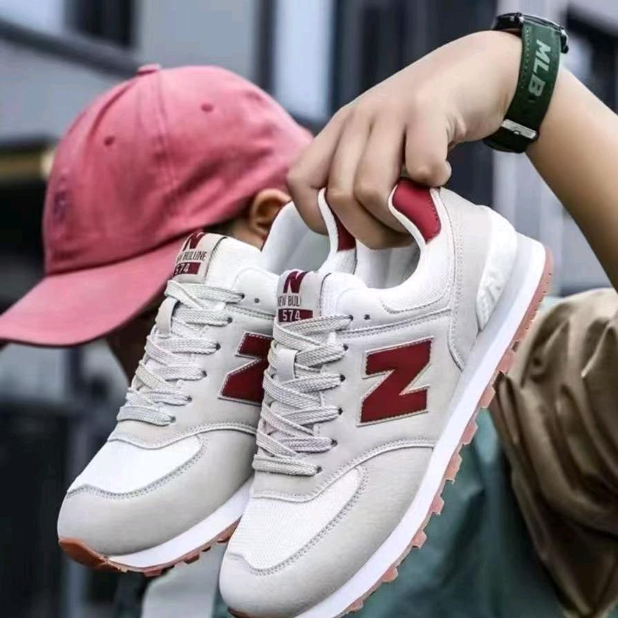 普尔蒙斯断码运动鞋2仓