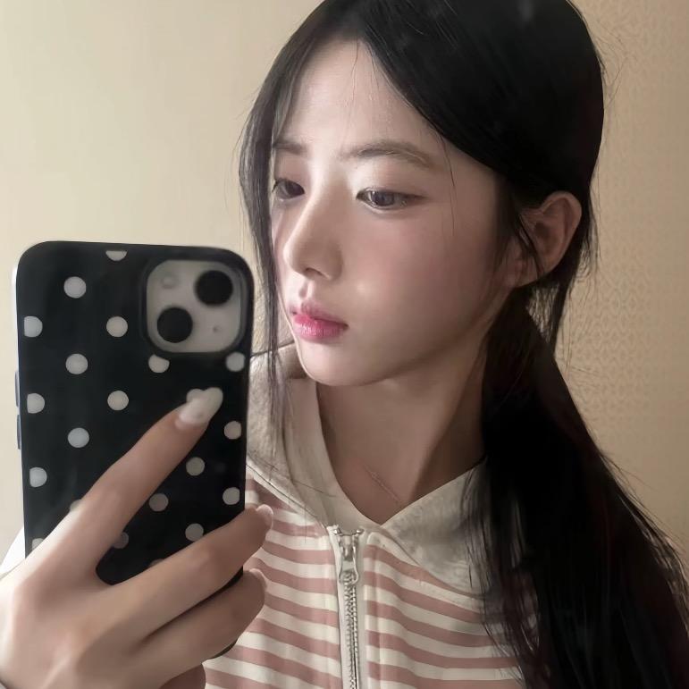 扶老蟑螂过马路被屎壳郎无证驾驶创飞四十米