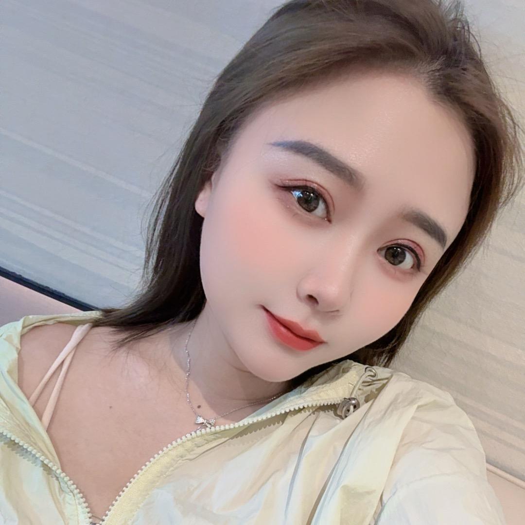 罗小萱