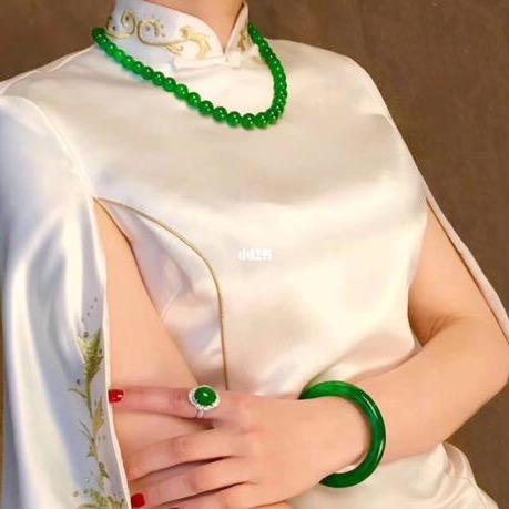 含蓄珠宝