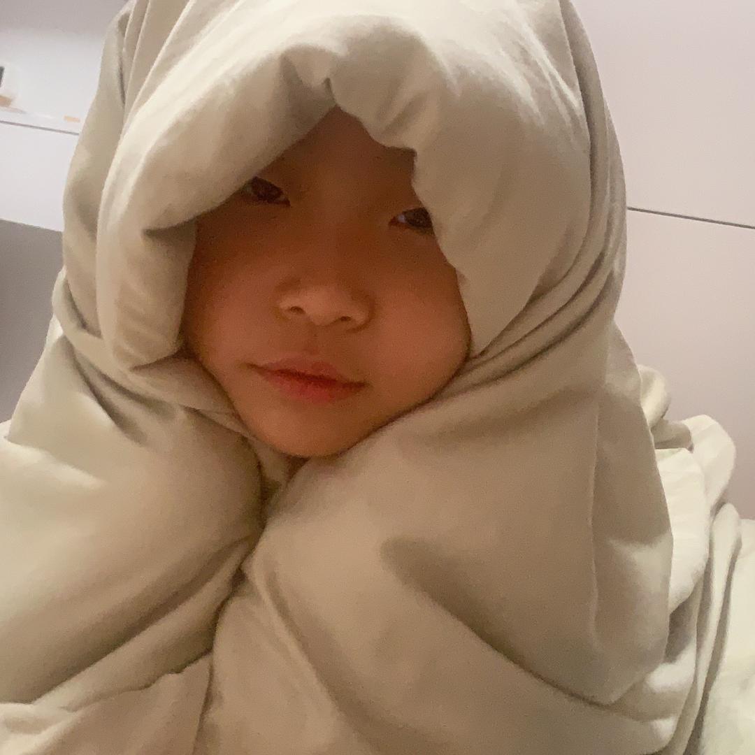 是怡霖呐