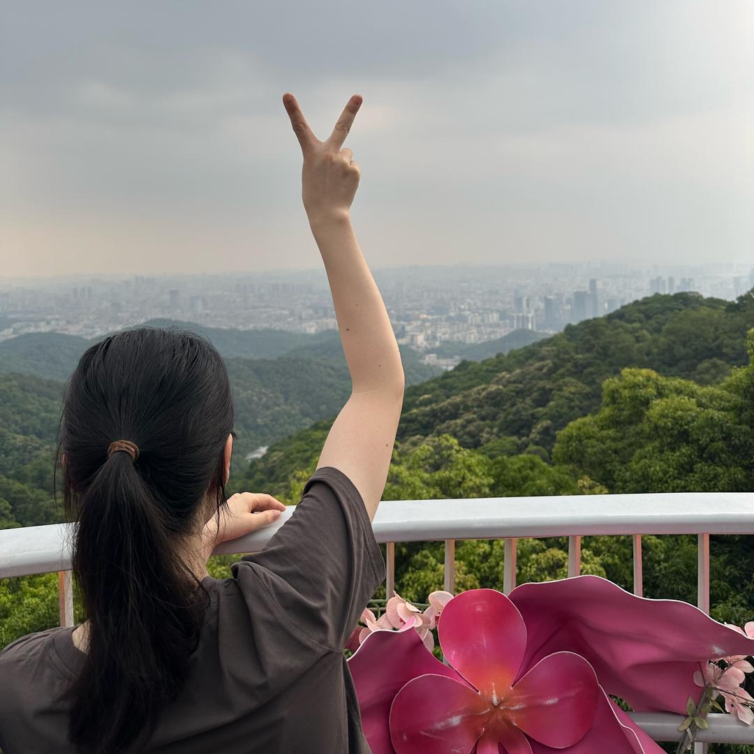 墨浔