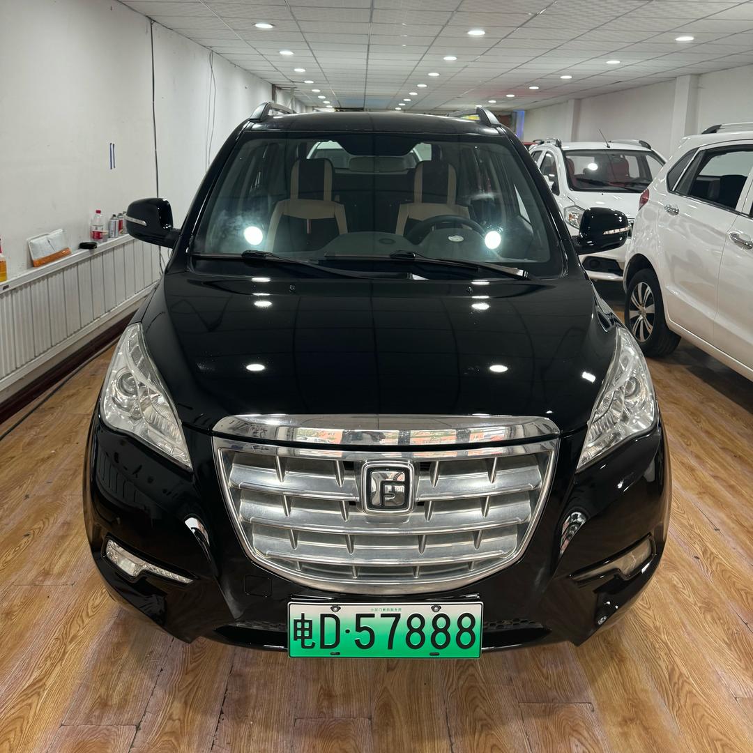 通辽市老猫电轿车