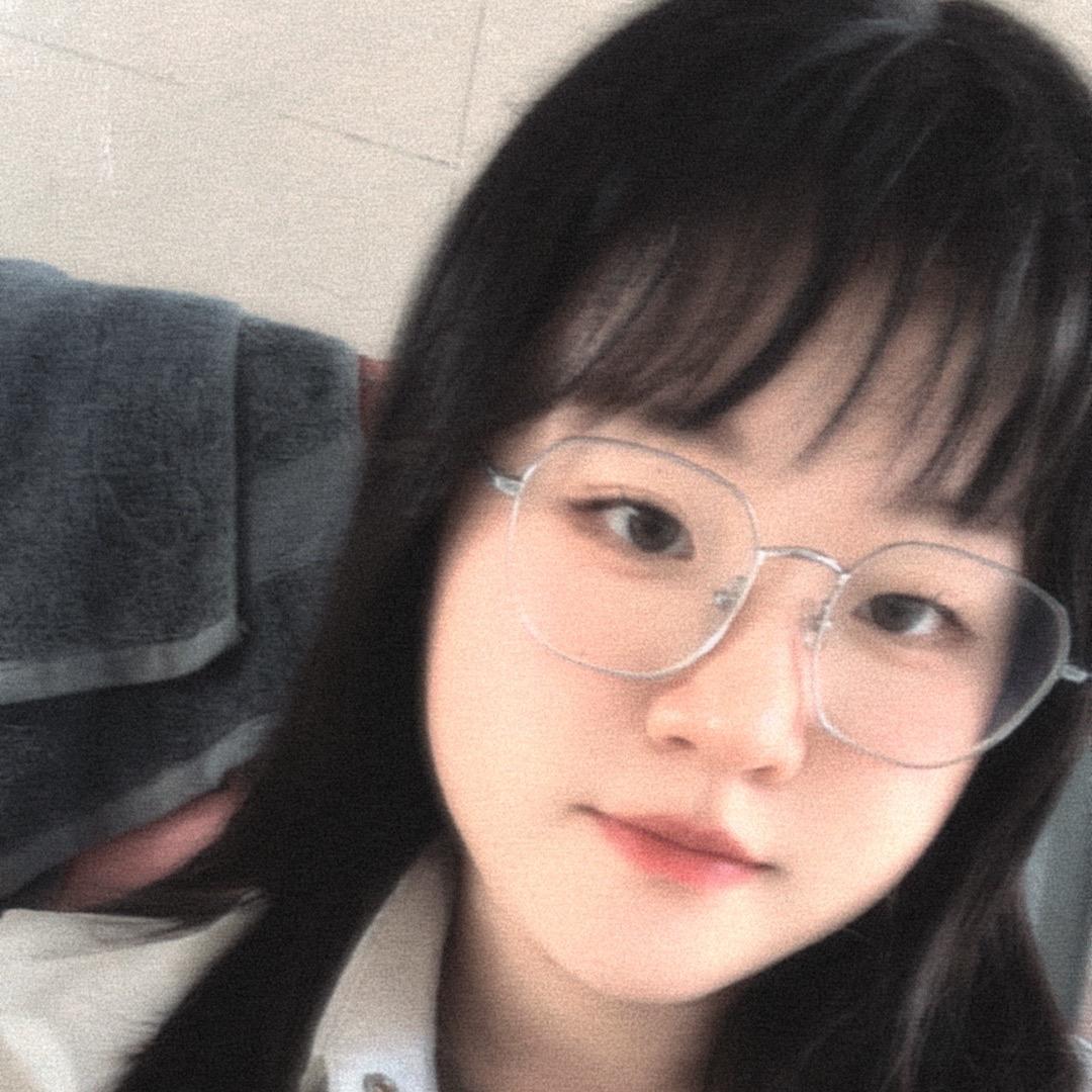 汐  颜