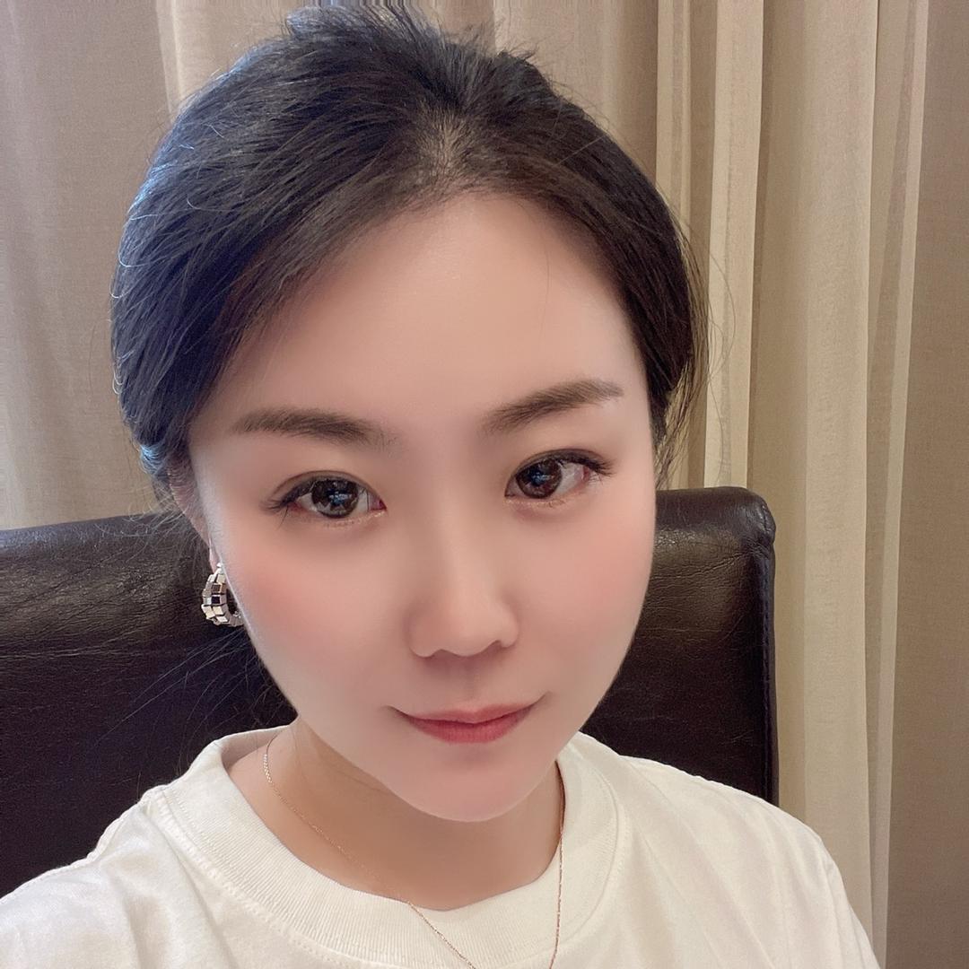 海城市兴海区晴晴女装店