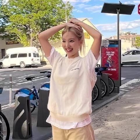 是个帅哥🤵‍♂️