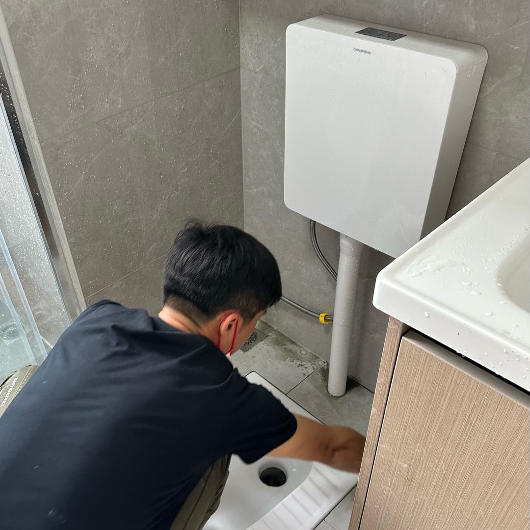 珠三角马桶改蹲厕.木地板换瓷砖