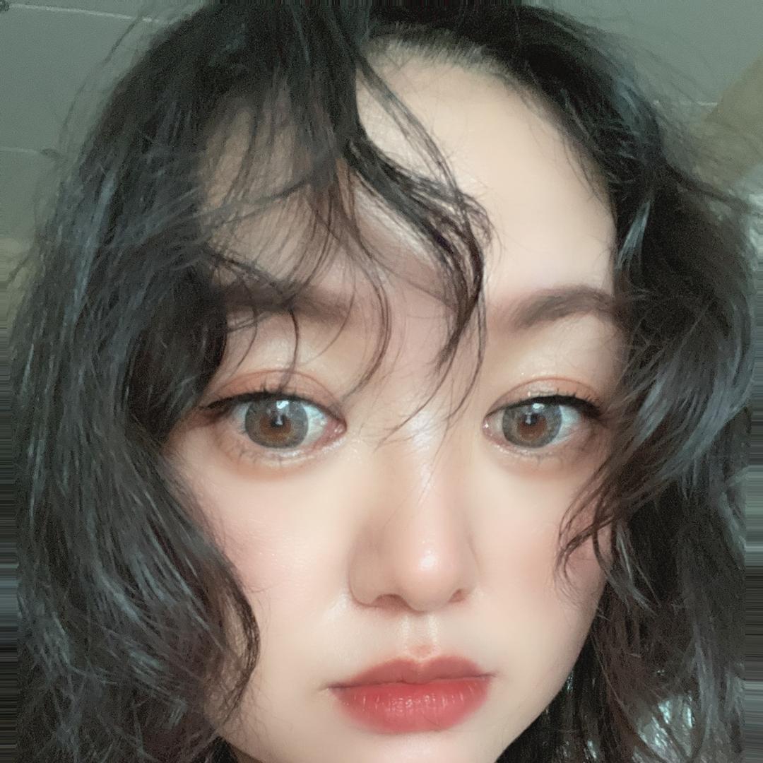 $做酒店的董小姐@