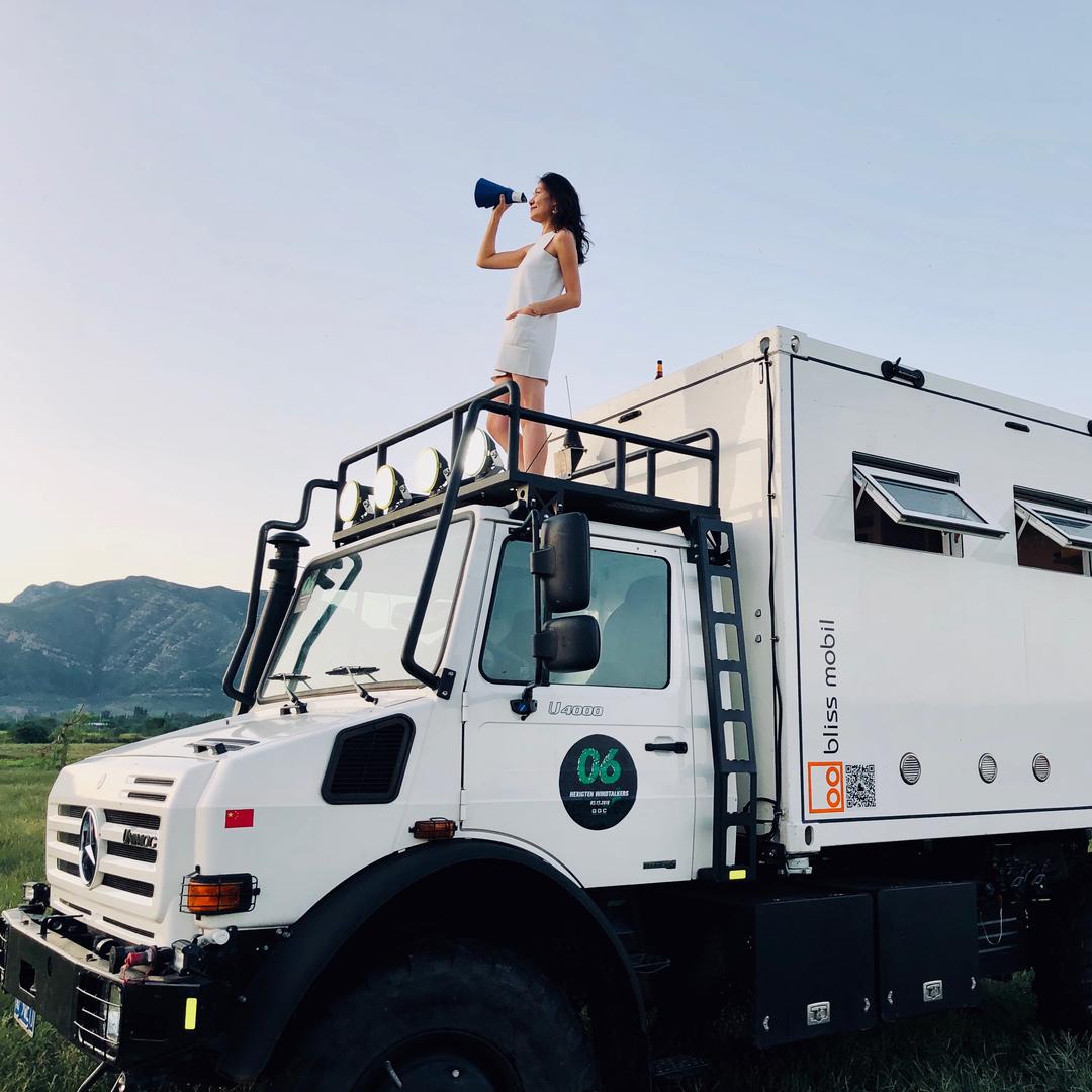玛雅与bliss房车