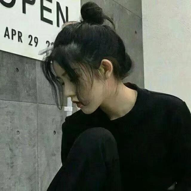 ꧁你的余小姐꧂