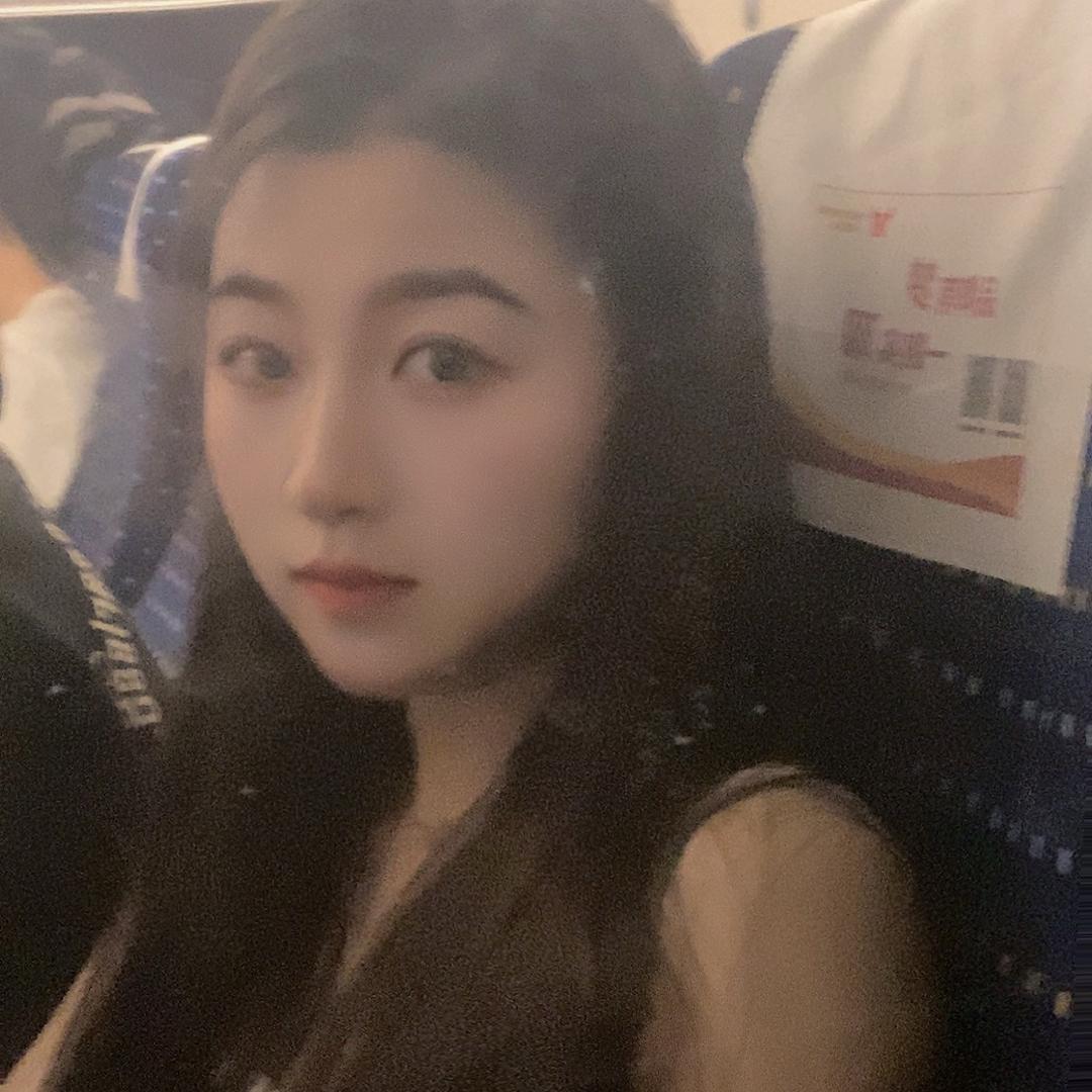 顾顾👩‍🎓