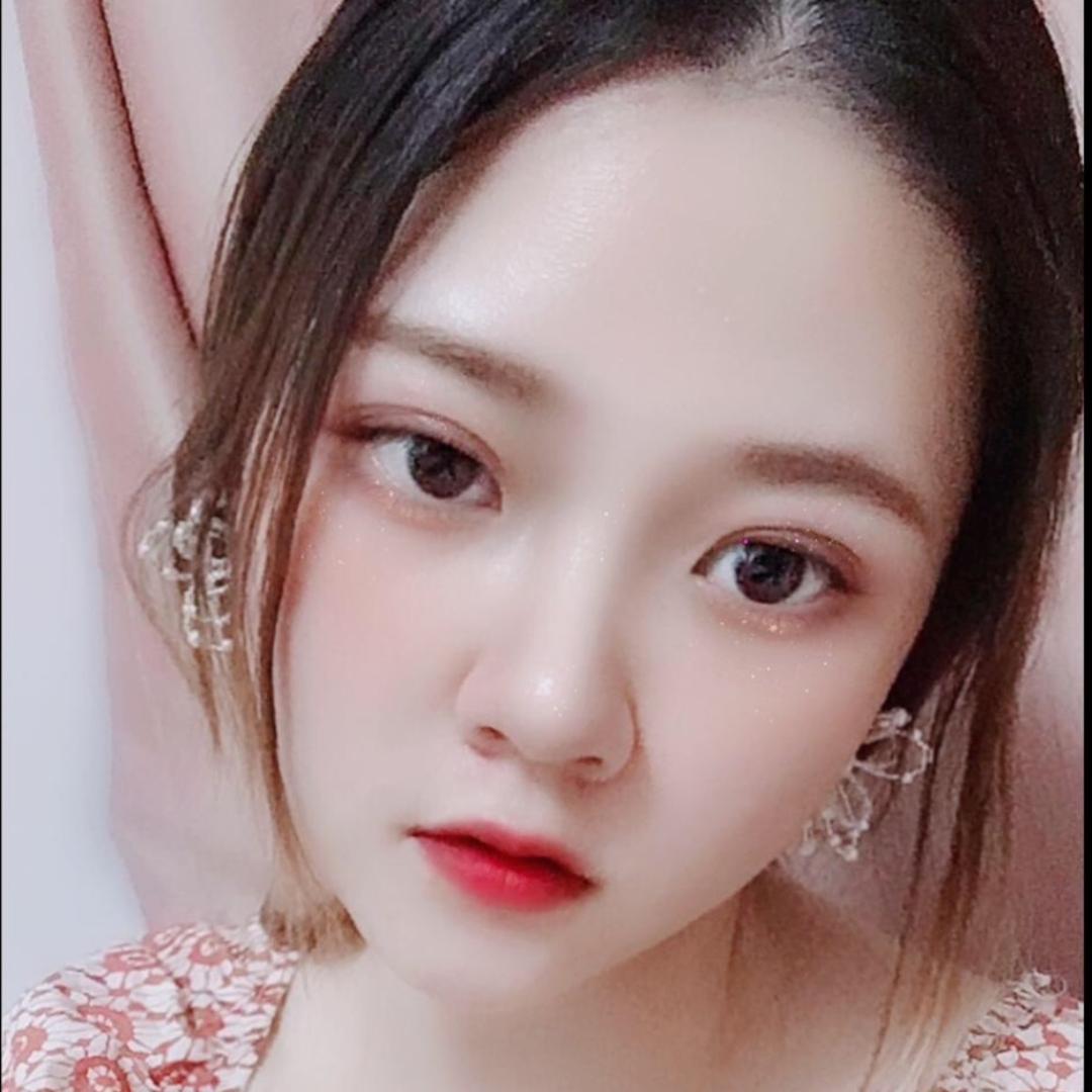 妩姑娘爱化妆
