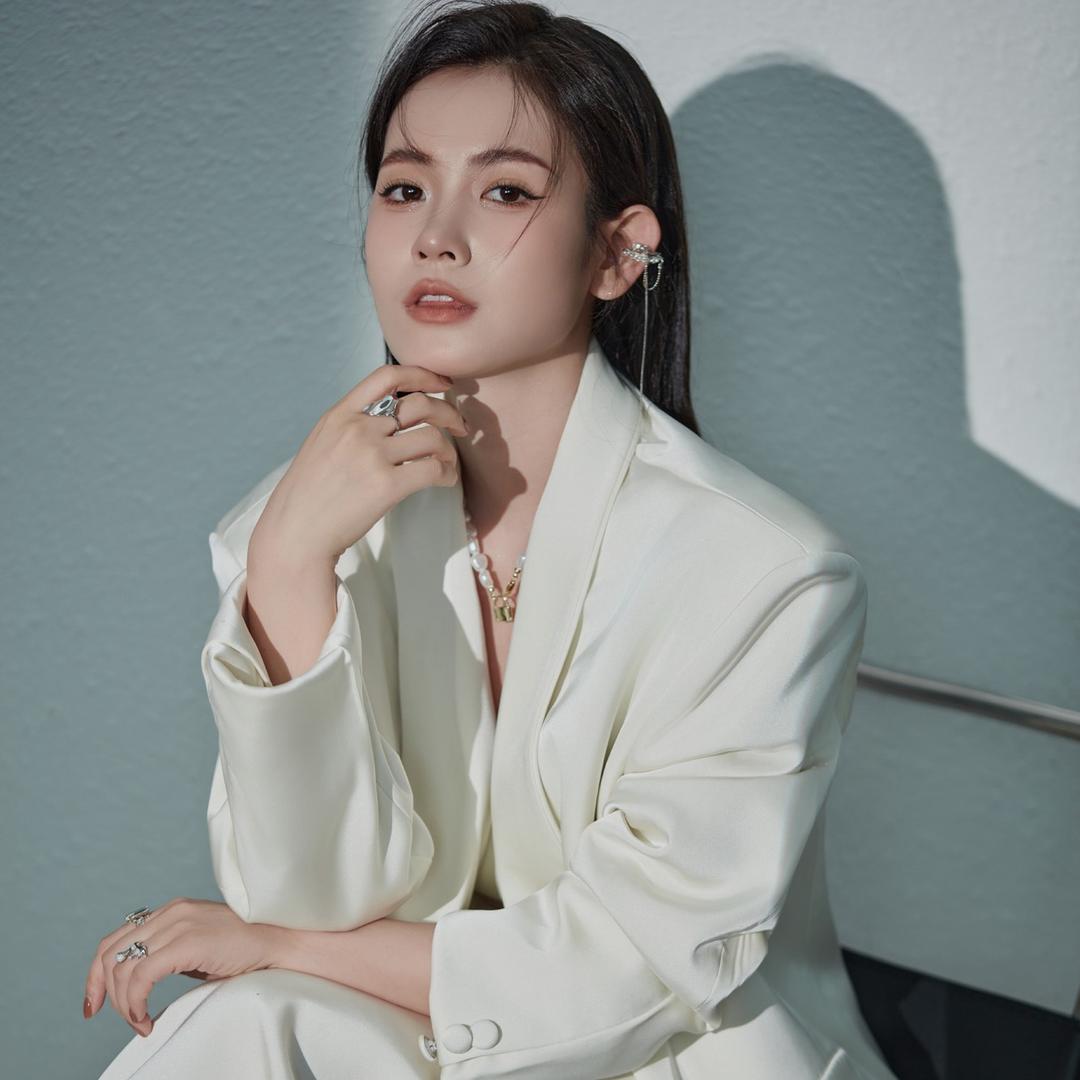 梦梦THE MENG-穿搭美学