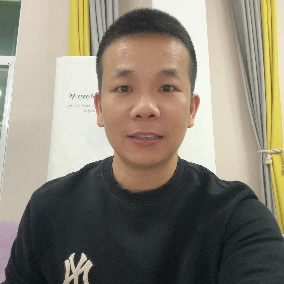 科诚挤出模具～阮工