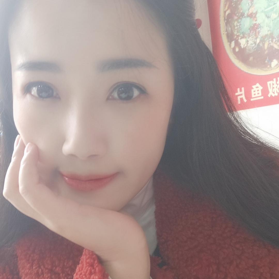 丽@娃子《自家种的葡萄🍇》