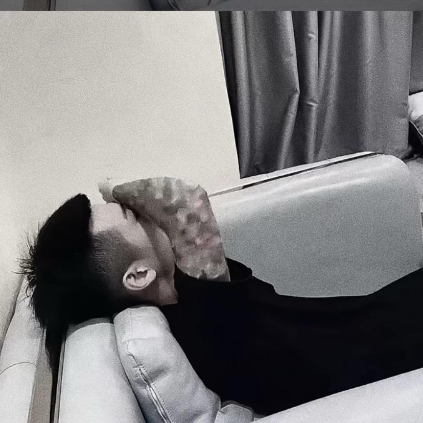 🚬༼ཽ༉ꫛ小人物এۣ࿐: 🚬༼ཽ༉