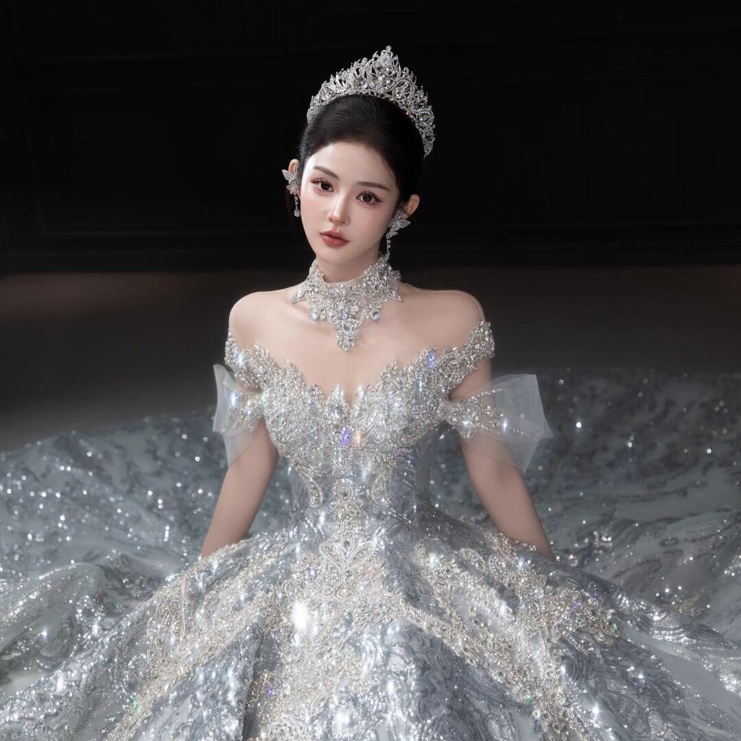 渭南施华洛婚纱礼服跟妆