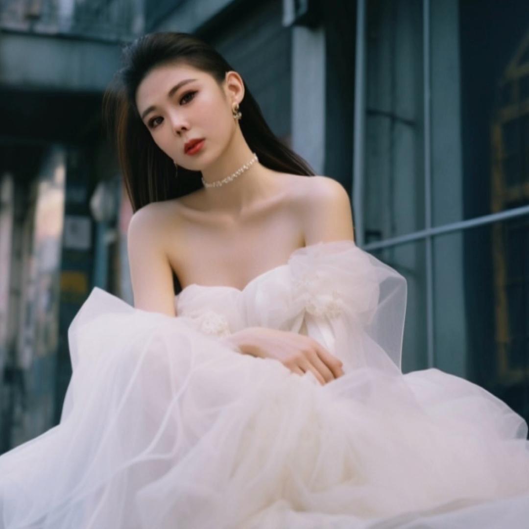 风中舞烟水飘渺