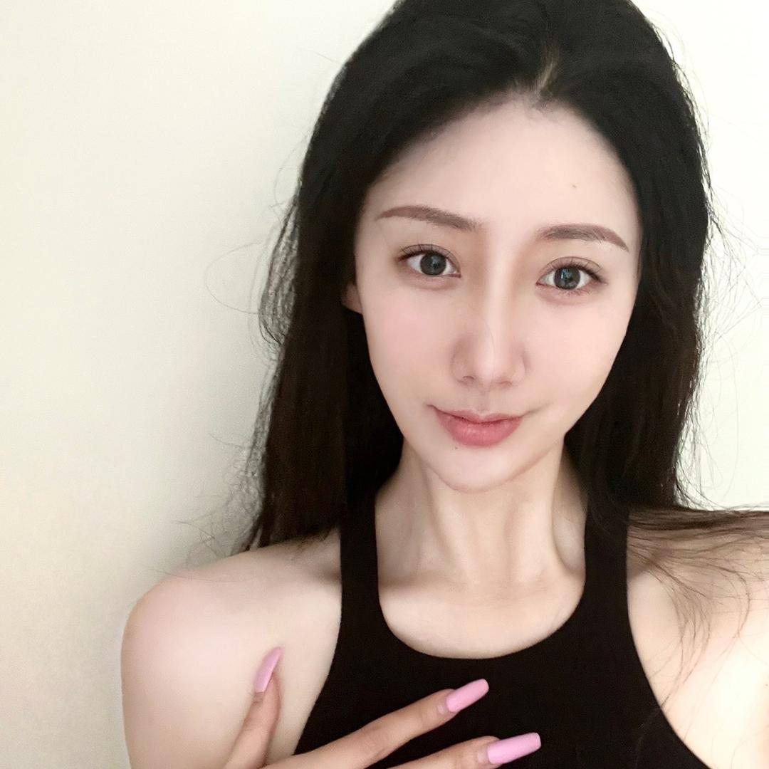 九