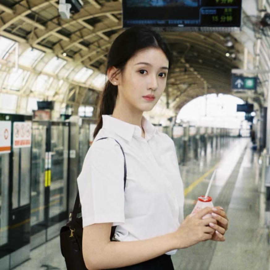 虾仁不眨眼🍤 （狂吃吃吃不胖版）