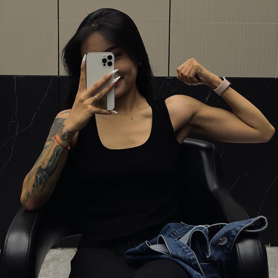 李嘉油_
